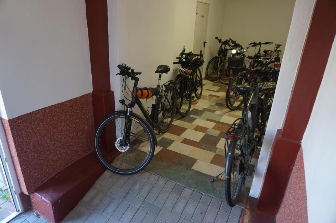 Hotel Am Bahnhof 바렌 외부 사진