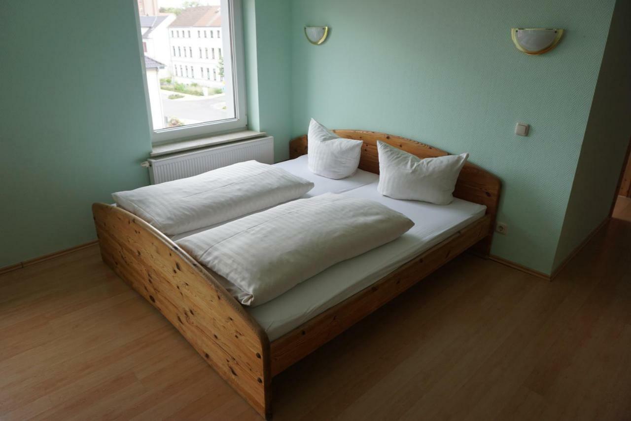 Hotel Am Bahnhof 바렌 외부 사진